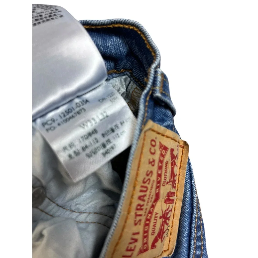 Levis 501 Original Fit Jeans Mens 33x32 Medium Wash Distressed Blue Denim 12501